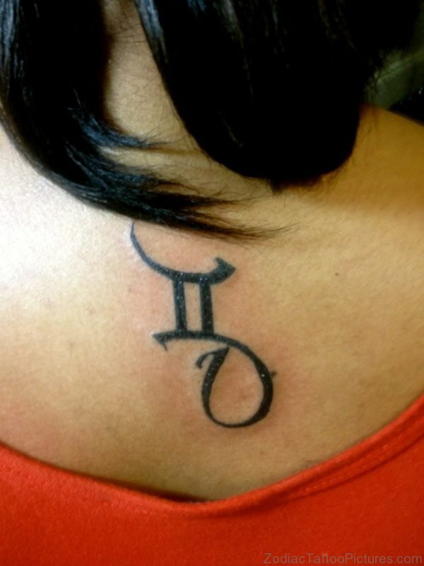 Gemini Zodiac Tattoo On Upper Back 