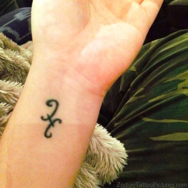 Adorable Pisces Wrist Tattoo 