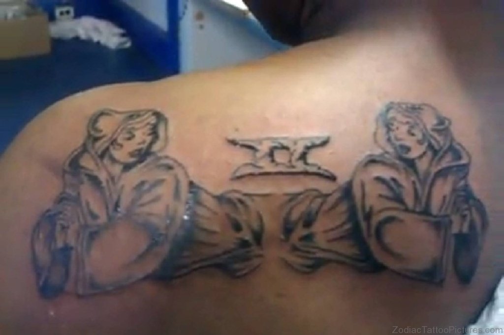 46 Nice Gemini Tattoo On Shoulder