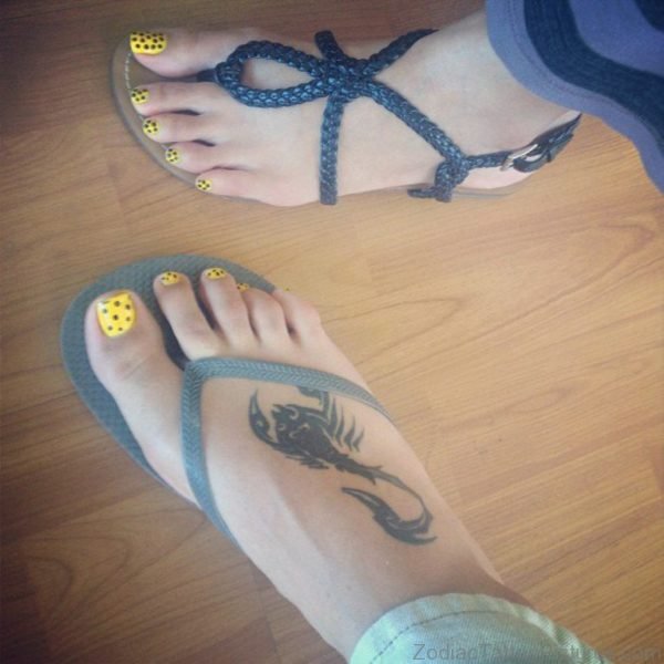 Nice Looking Scorpion Tattoo On Foot