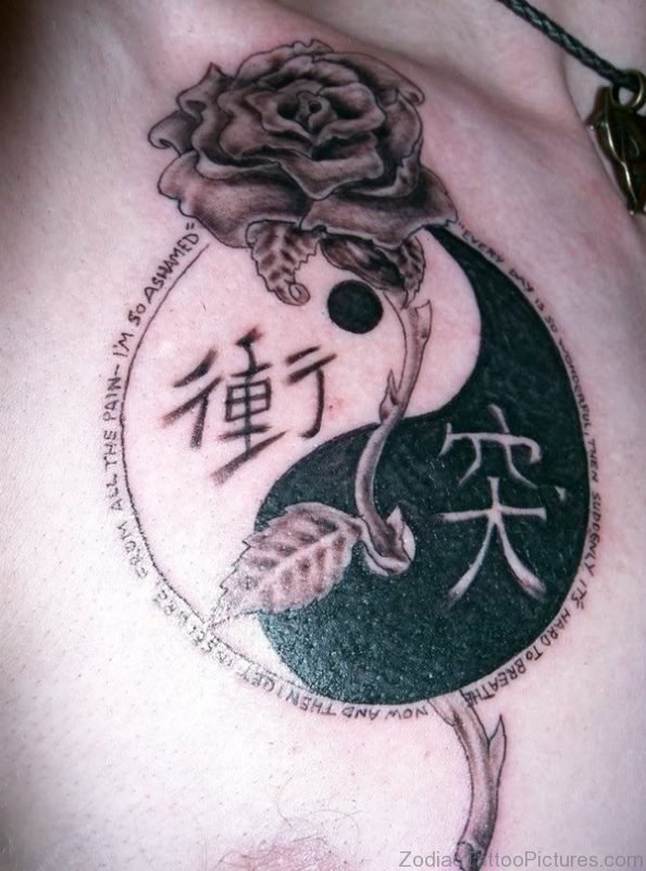 Stunning Yin Yang Tattoo On Shoulder 