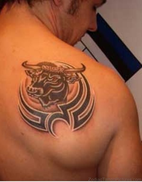 Taurus Bull Tattoo On Right Back Shoulder For Men 